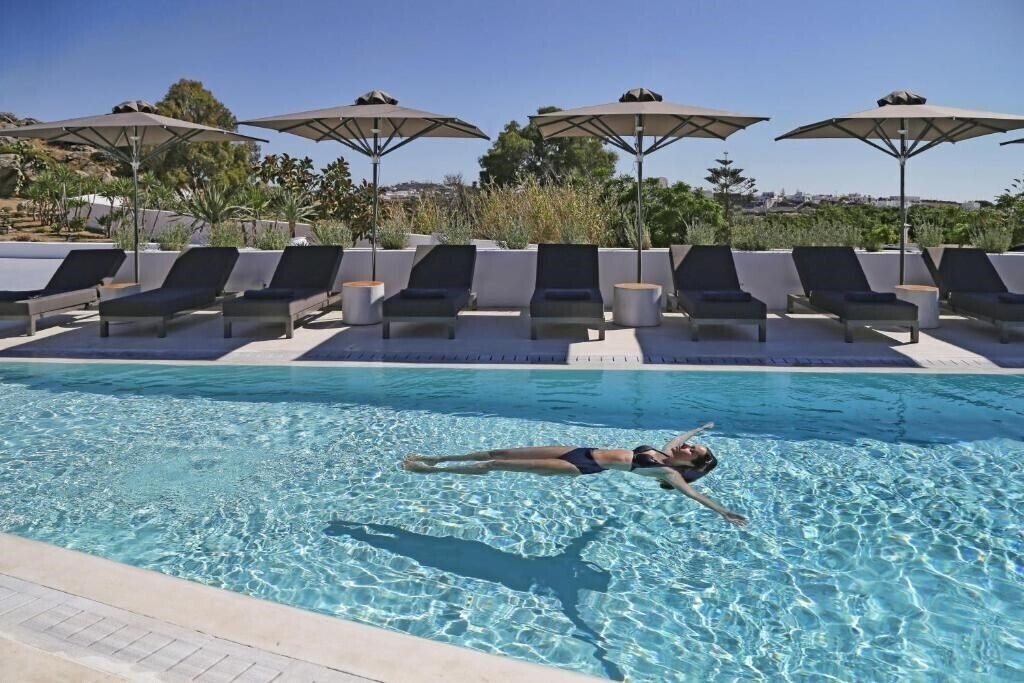 Отель Livin Mykonos 4*