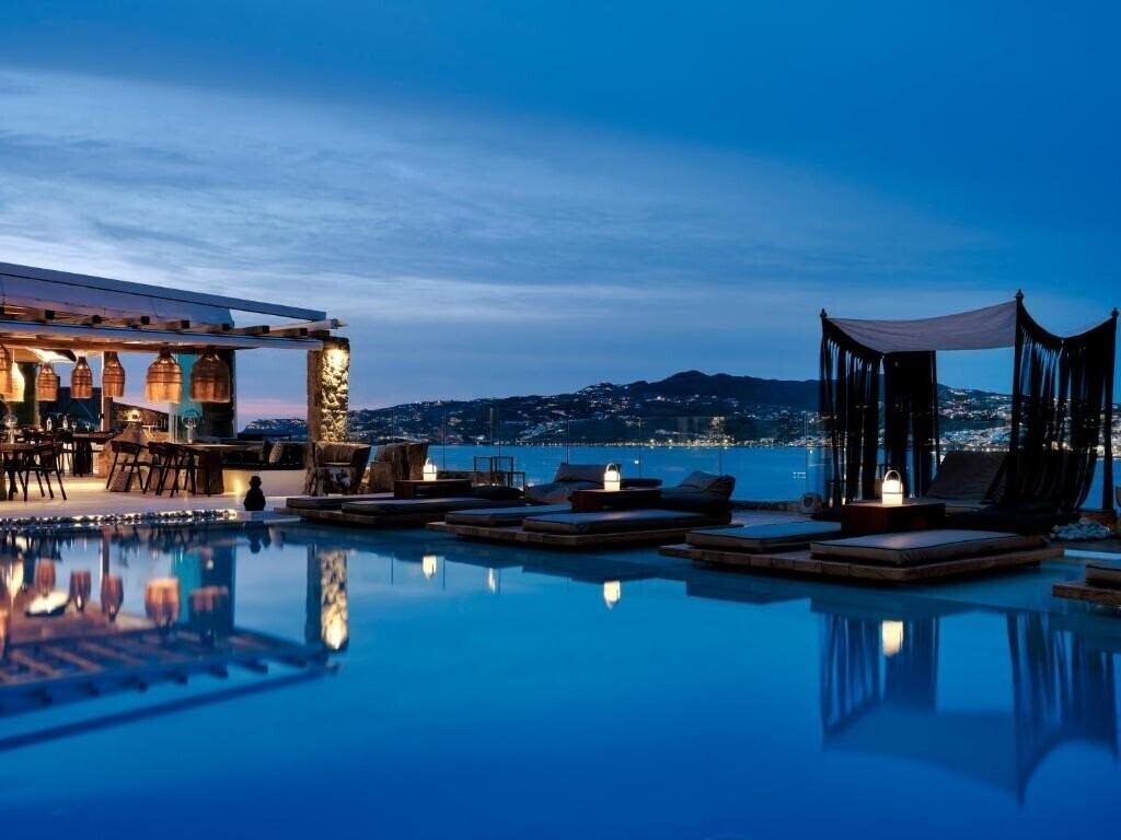 Готель Mykonos 5 Suites & Villas 4*