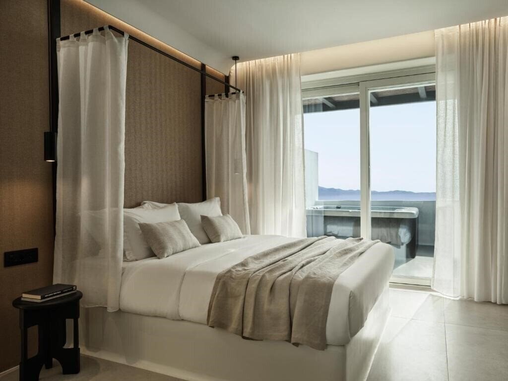 Готель Ezio Bo Luxury Living 3*