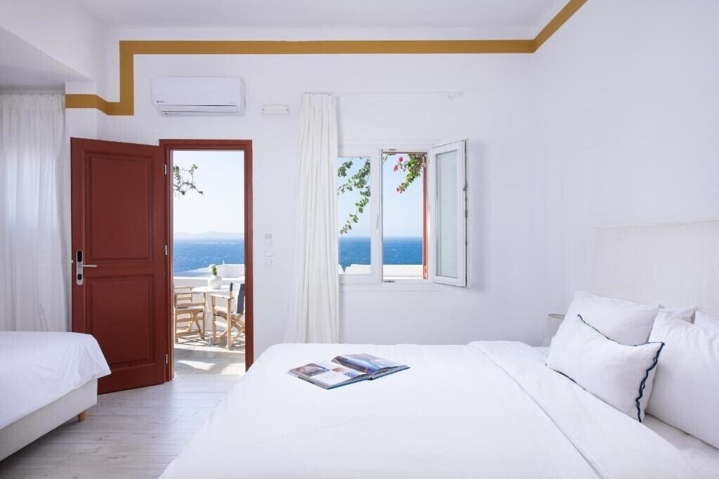 Фото Hotel Tagoo 4*