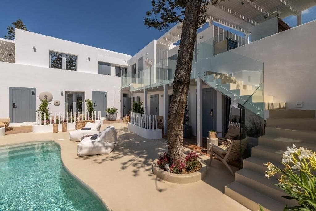 Фотография Oniro Suites 4*