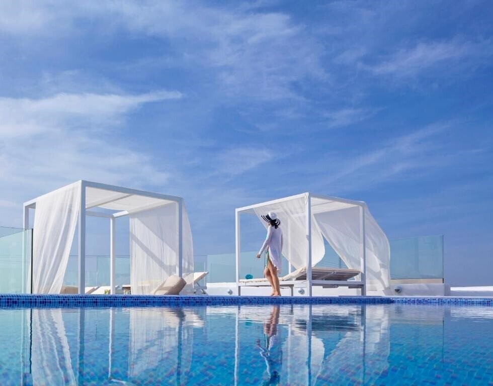 Отель Colours Of Mykonos 4*