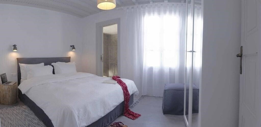 Фото The Loft In Mykonos Town 4*