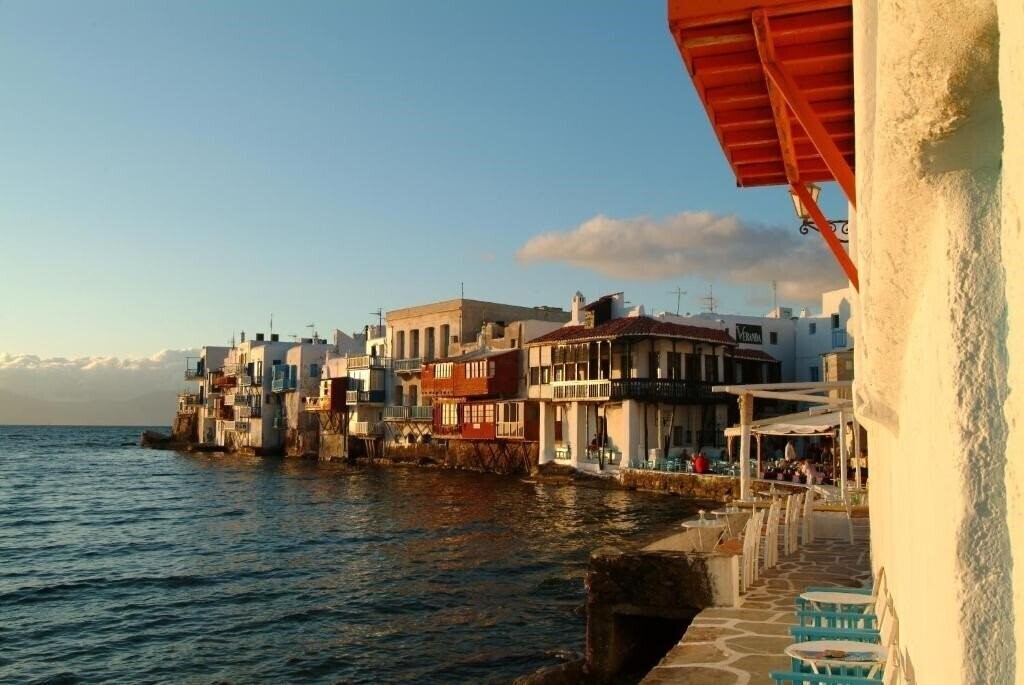 Отель The Loft In Mykonos Town 4*
