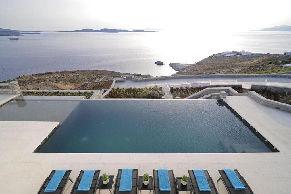Фотографія Villa Sunbird 4*