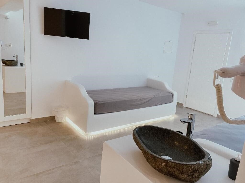 Картинка Eternal Suites 3*