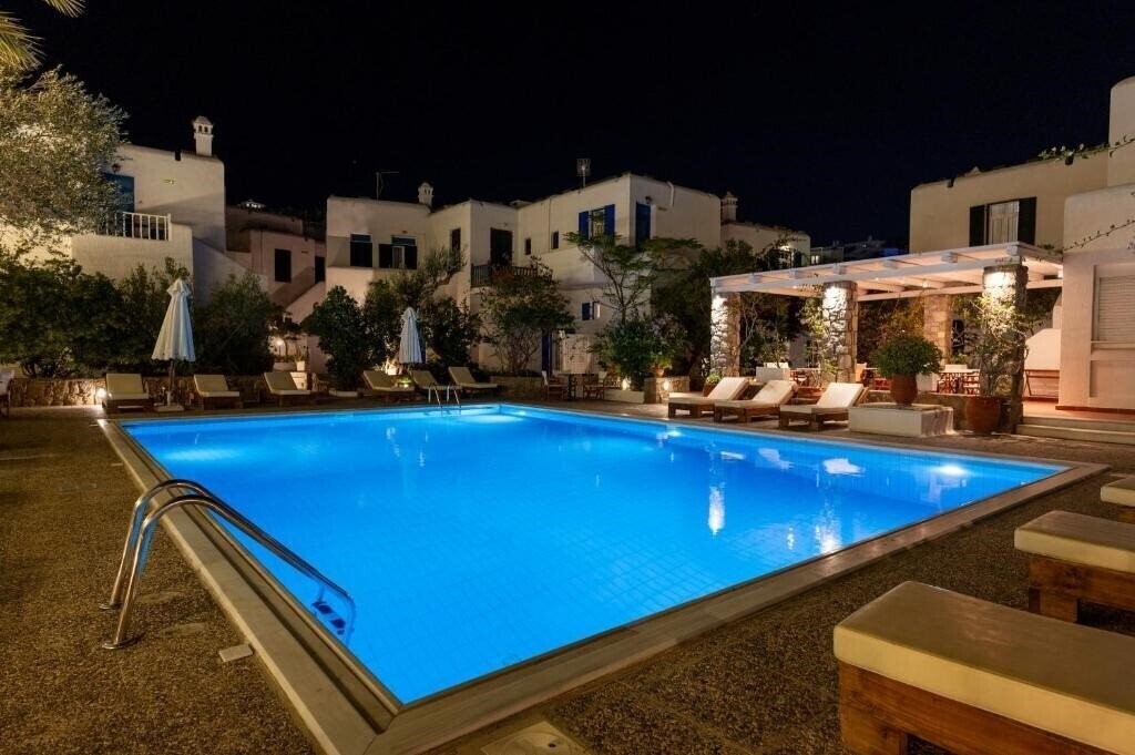 Отель Andromeda Residence 3*