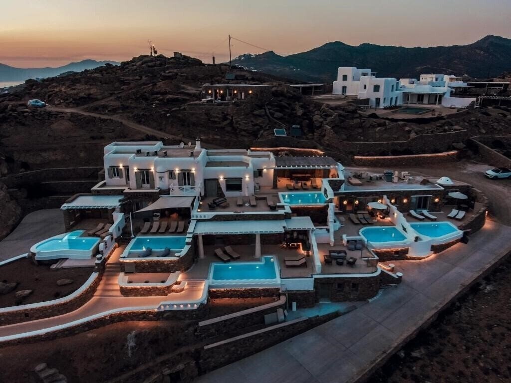 Отель Mykonos Divino 3*