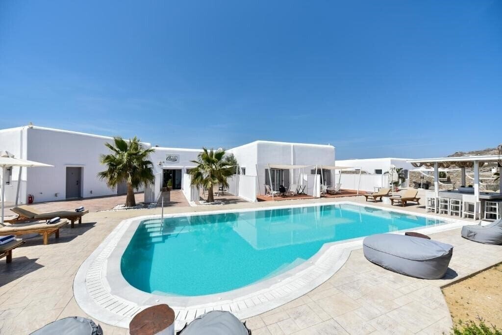 Фотографія Queen Boutique Suites 3*