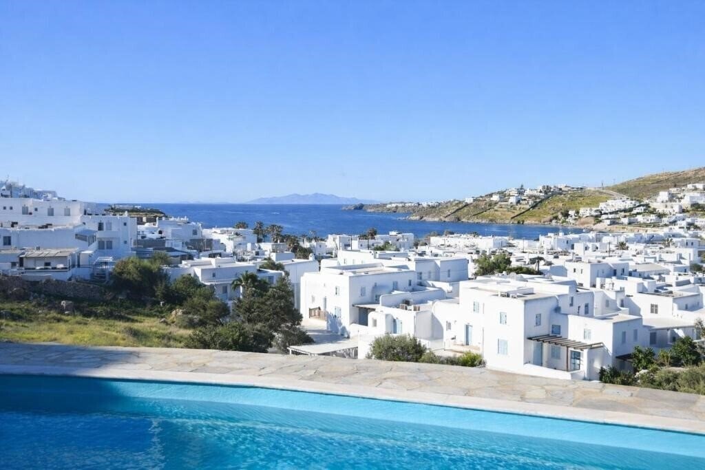 Отель Amperian Mykonos Suites 4*