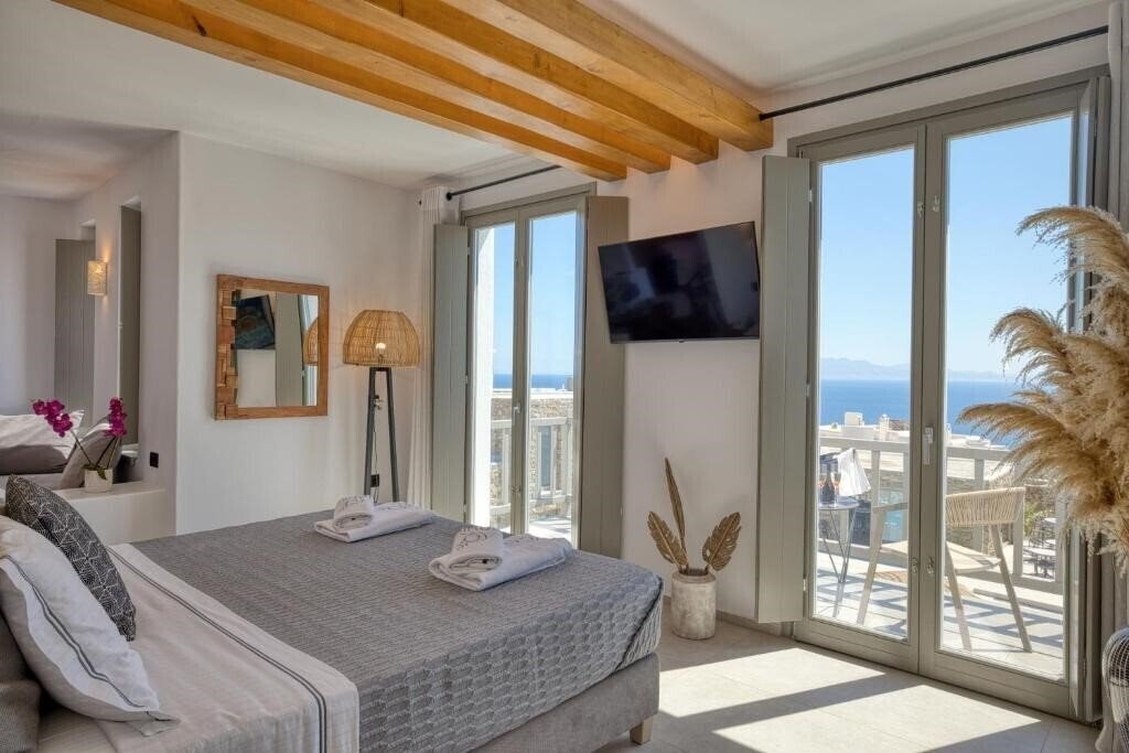 Фотографія Ionic Suites Mykonos 4*
