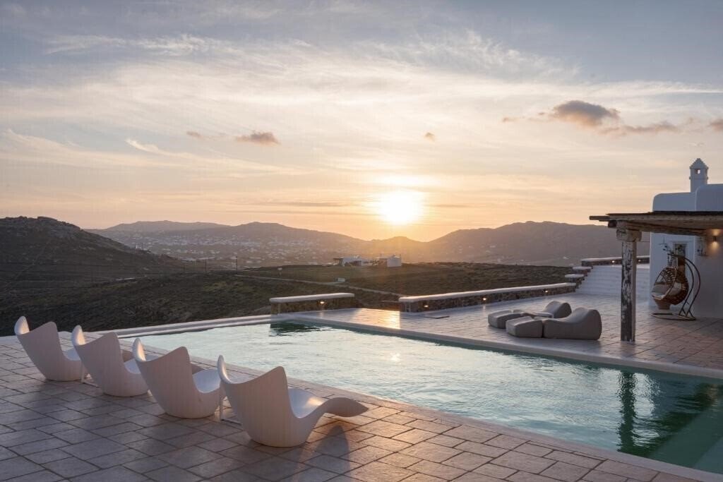 Фото Myconian Icon Villa 3*