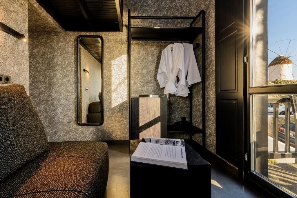 Фото She Mykonos Boutique Hotel 3*