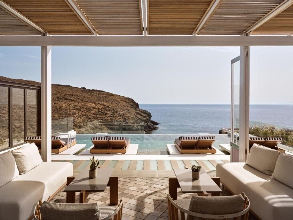 Отель Semeli Coast Curio Collection by Hilton 5*