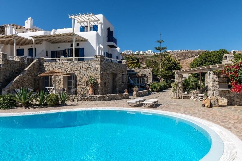 Отель Yalos Mykonos 4*