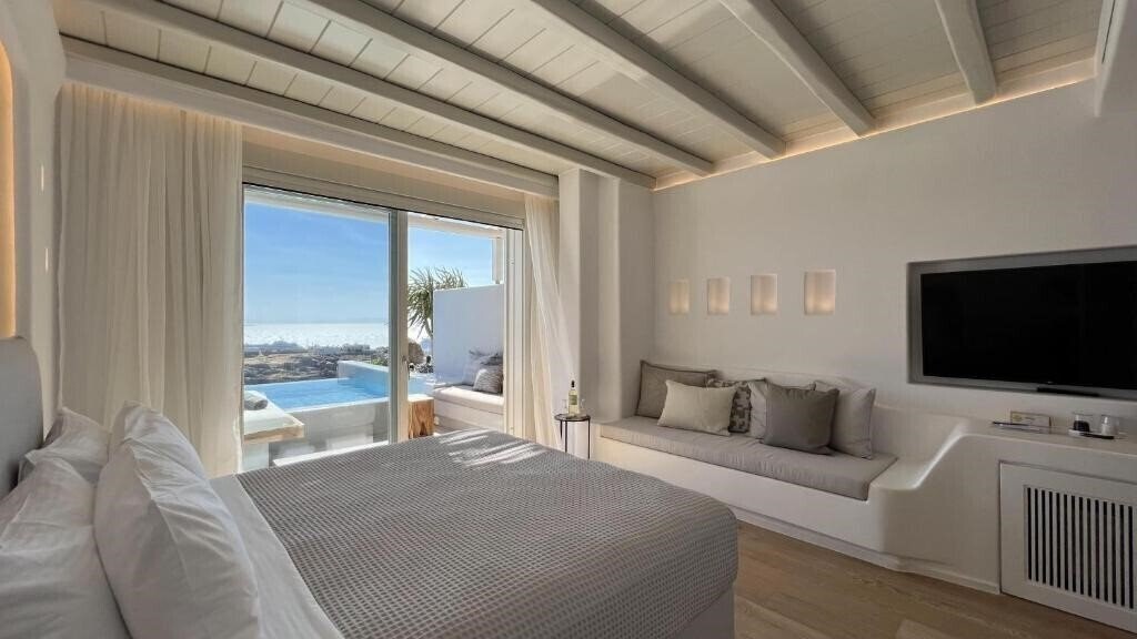 Фотографія Nomia Sunset Suites Mykonos 5*