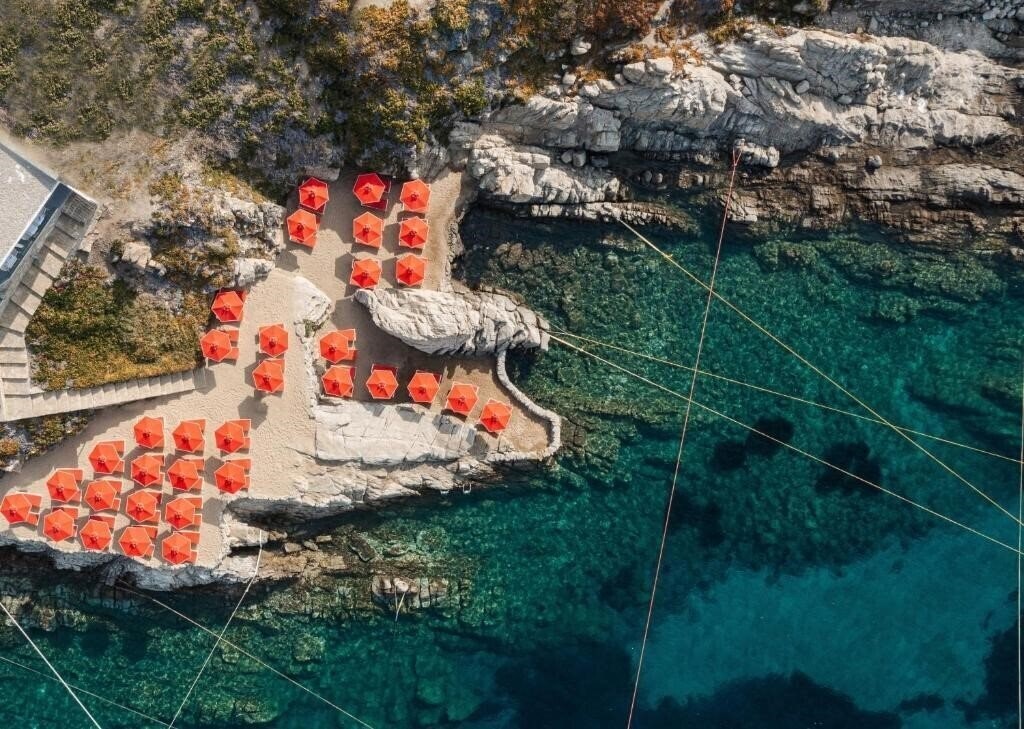 Готель Petasos Beach 4*