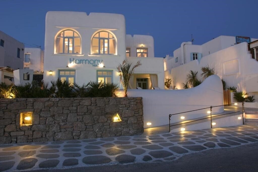 Отель Harmony Boutique 4*