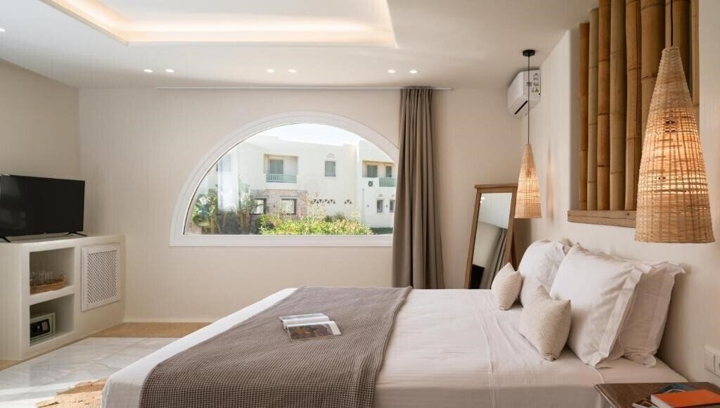 Фото Finikas Hotel 4*