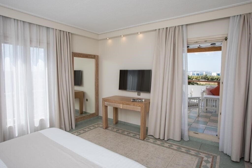 Зображення Porto Naxos 4*