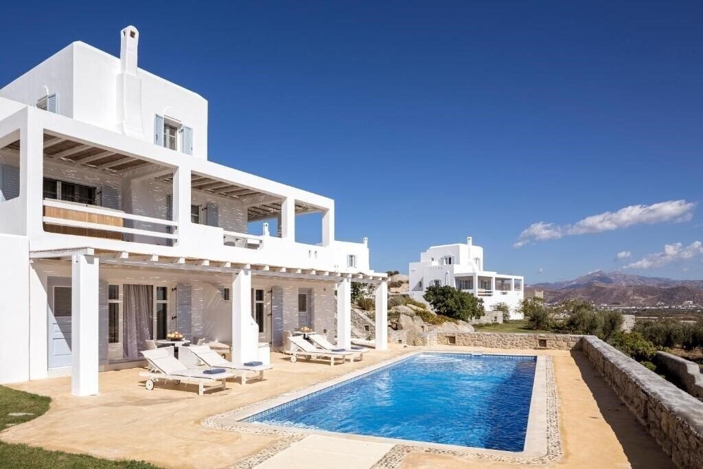 Готель Naxian Collection Villas 4*