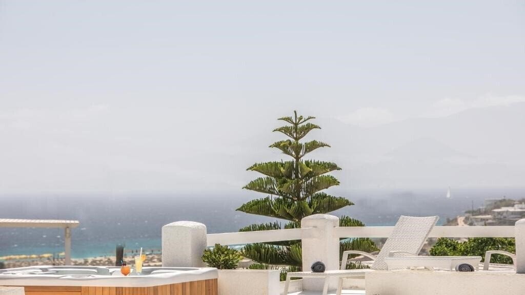 Картинка Iliada Villas Luxury Accomodation 3*