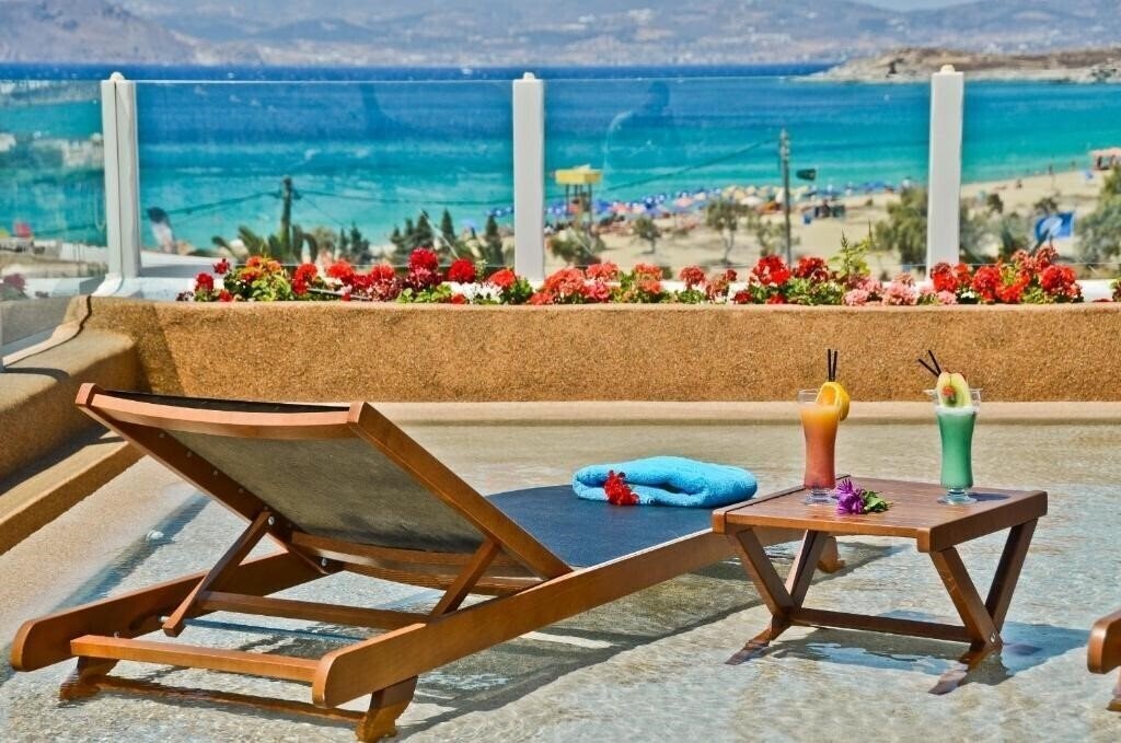 Готель Naxos Island Hotel 5*
