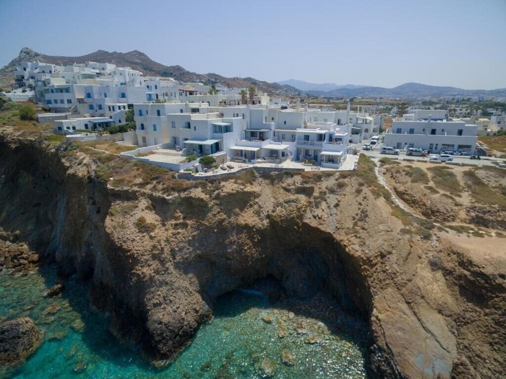Готель Iliada Sunset Suites 4*