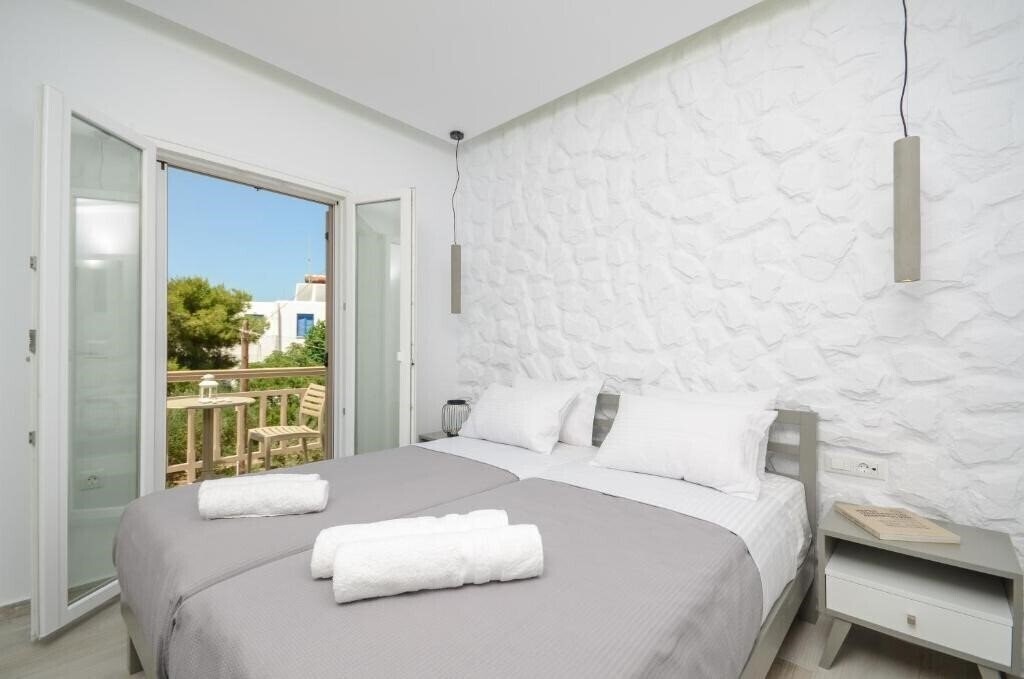 Фото Elegant Apartments 4*