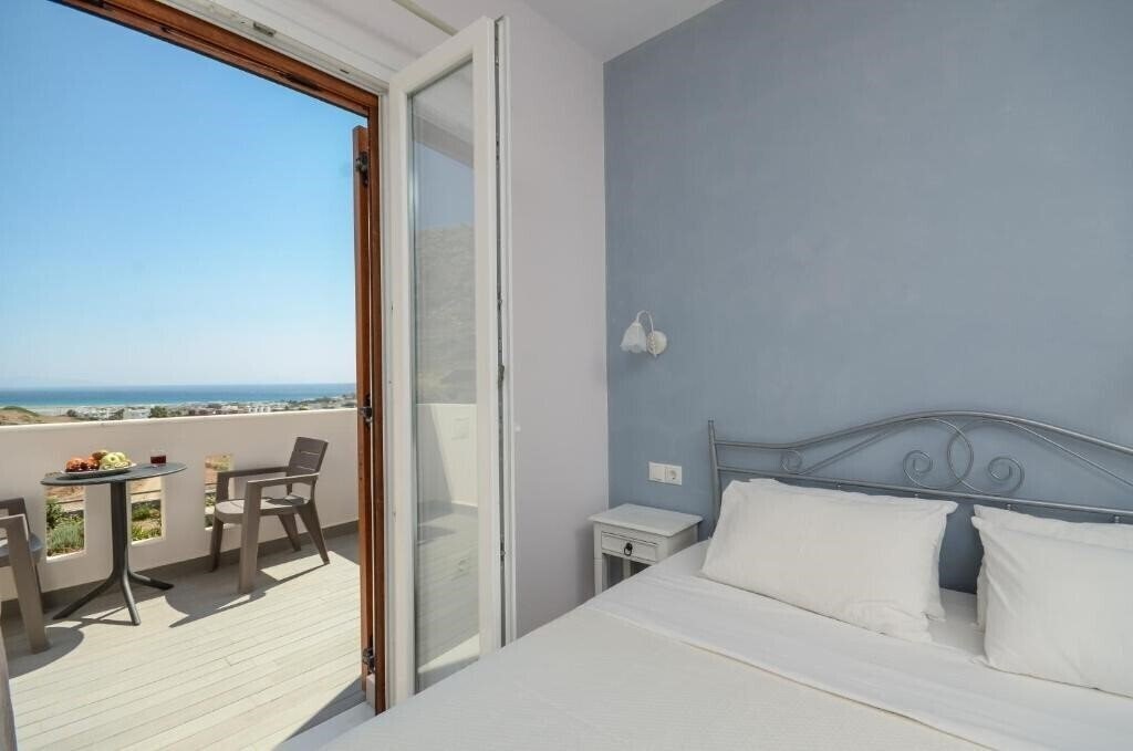 Фото Naxos Luxury Villas 4*