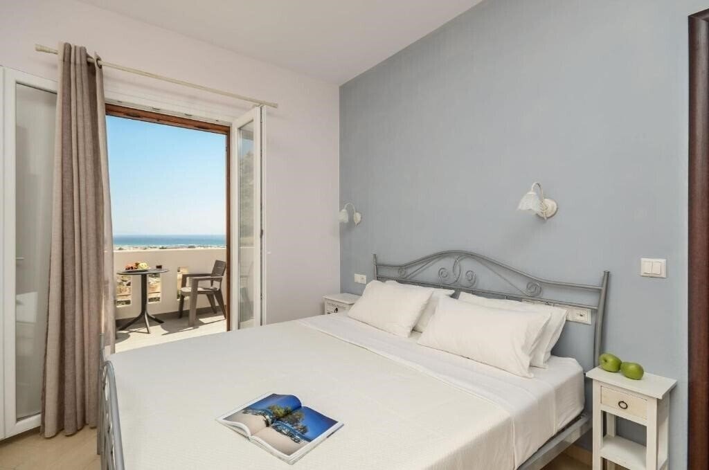 Картинка Naxos Luxury Villas 4*