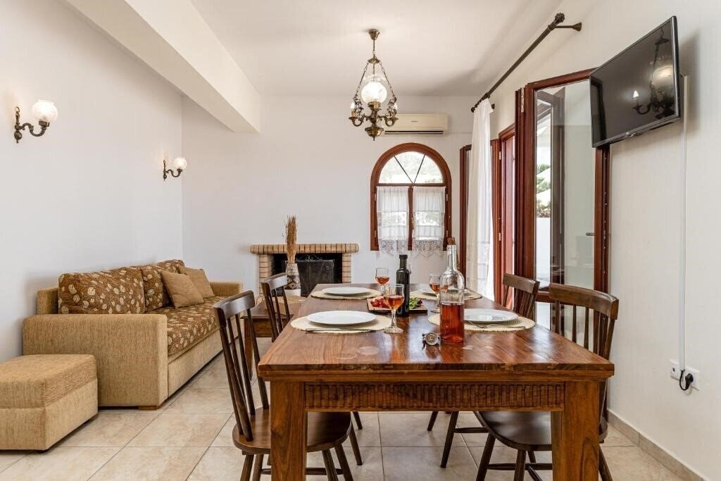 Картинка Villa Of Roses 4*
