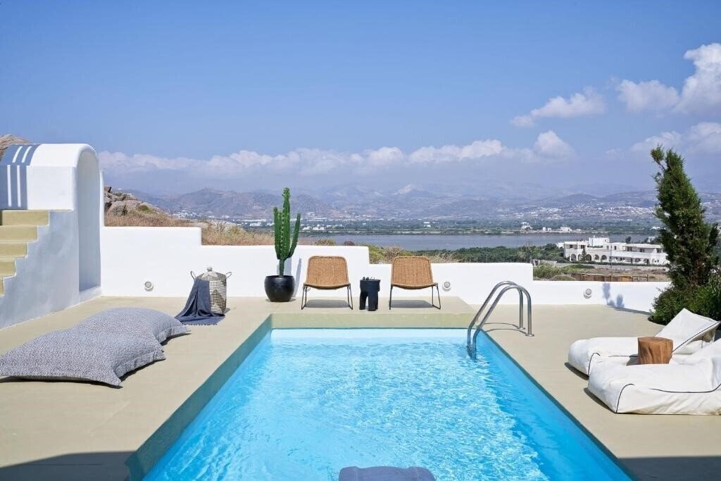 Фотографія Naxian Utopia Luxury Villas & Suites 3*