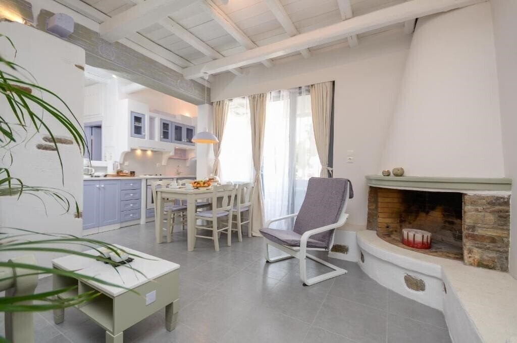 Отель Santa Katerina Studios & Apartments 3*