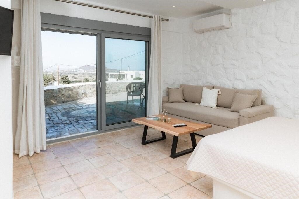 Фото The Stone House Naxos 3*