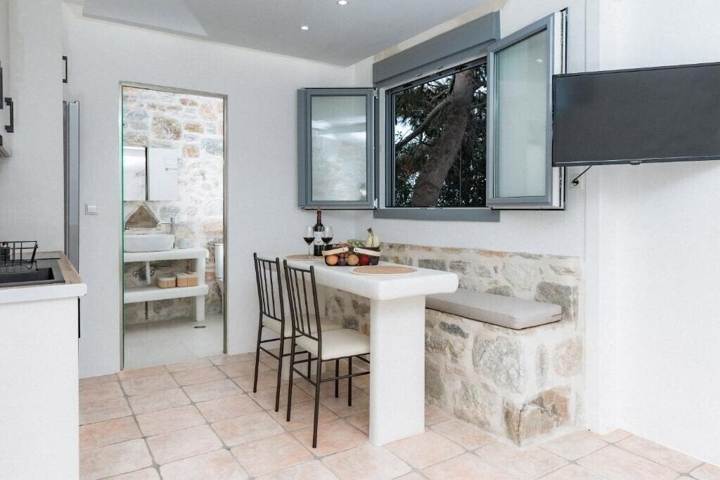 Картинка The Stone House Naxos 3*