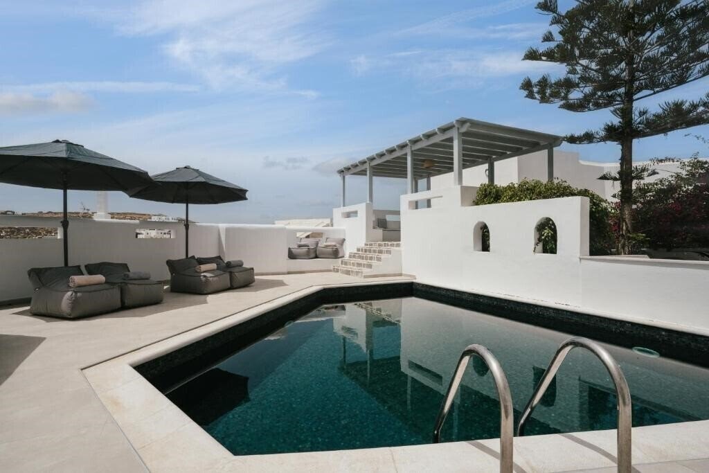 Готель Sunrise Paros by Mr & Mrs White 3*