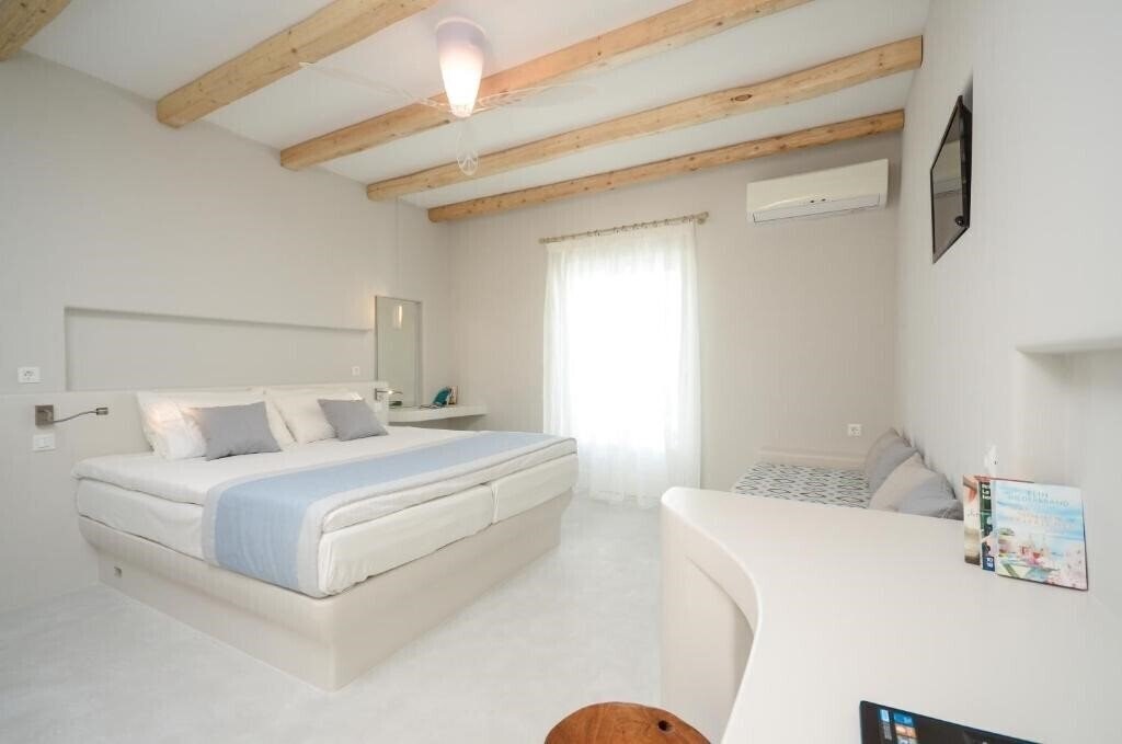 Фото Antony Suites Adults Only 4*