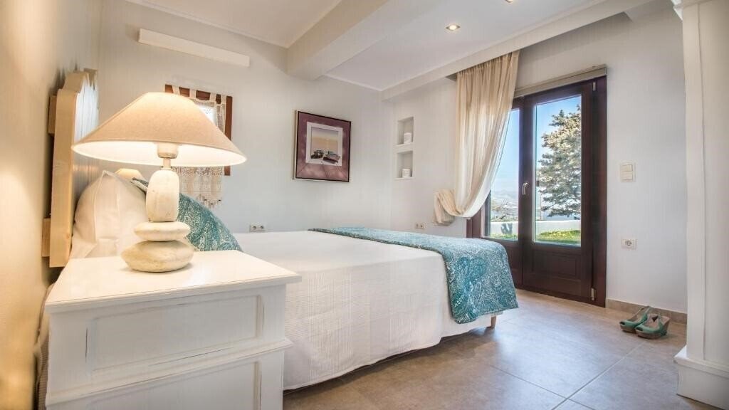 Фотографія Gratsias Luxury Apartments 3*