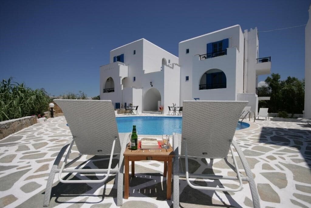 Готель Sunny Beach Studios 3*