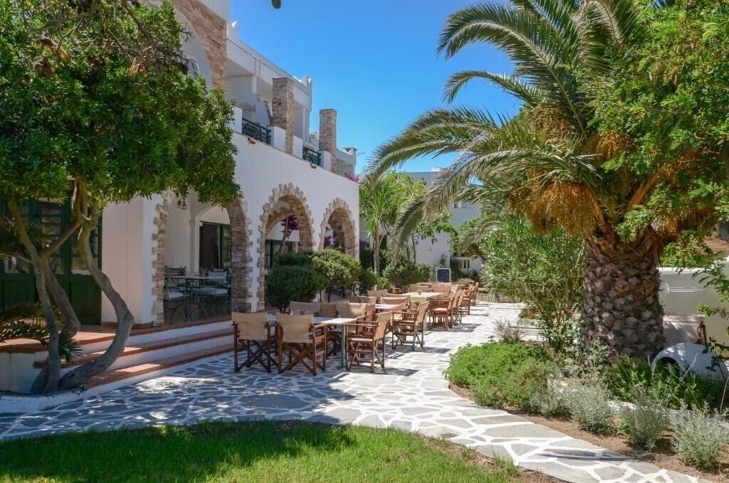 Картинка Hotel Naxos Beach 2*