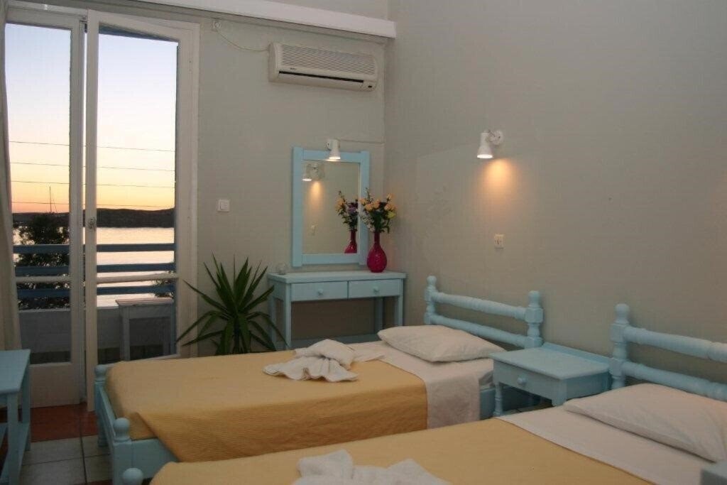Фото Paros Hotel 4*