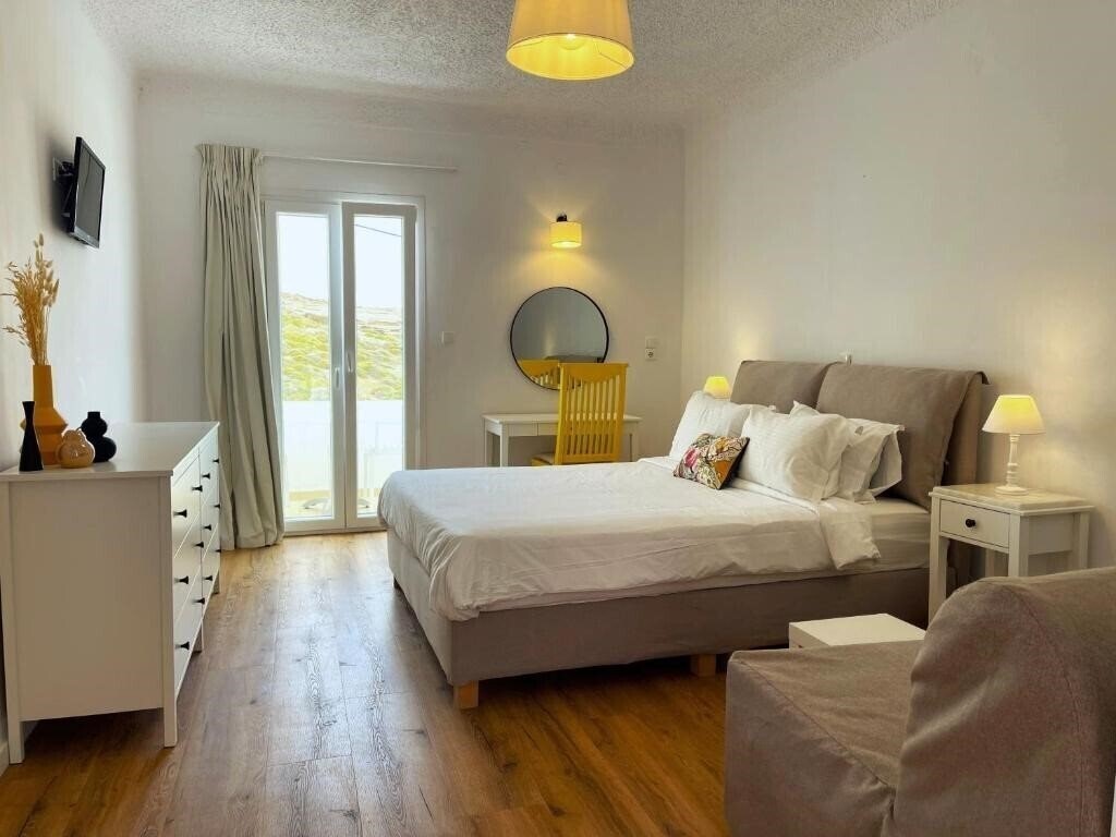 Картинка Adonis Hotel & Apartments 3*