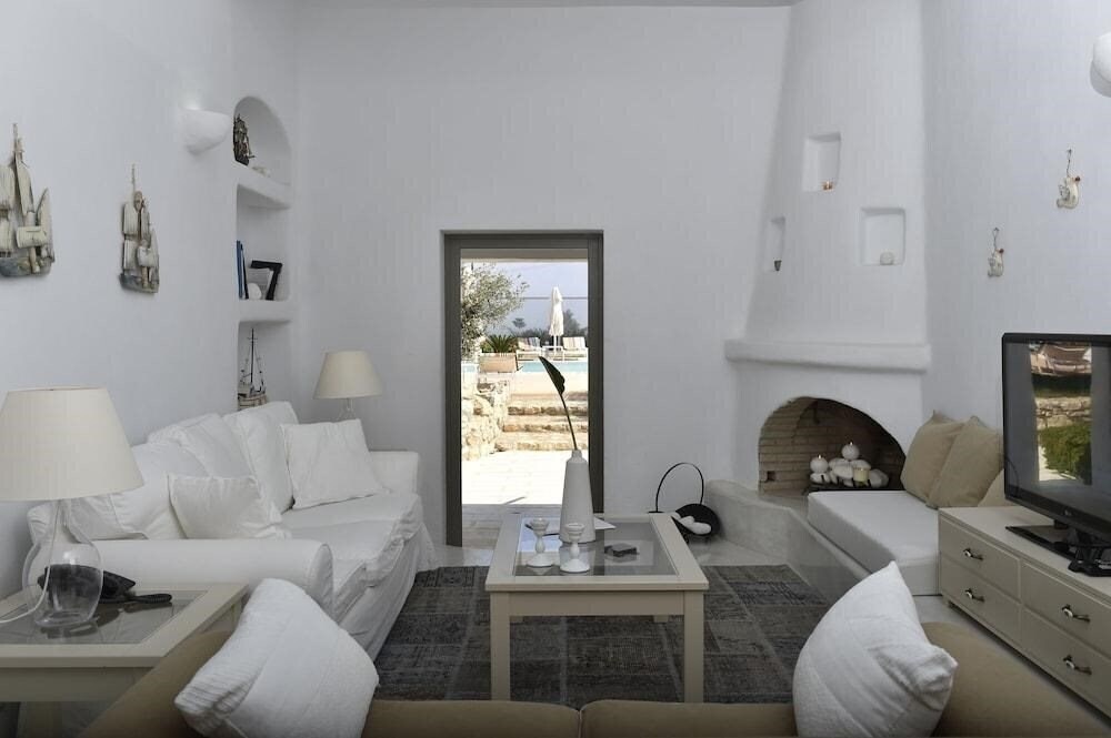 Картинка Naoussa Hills Boutique Resort 4*