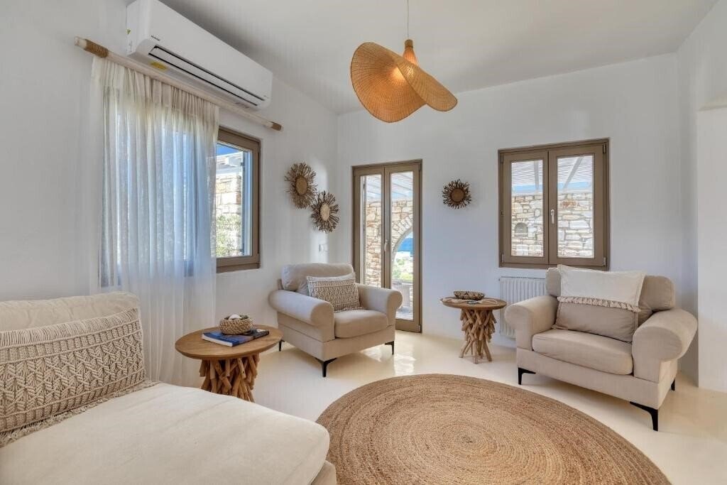 Фотографія Amalgam Homes Paros 4*