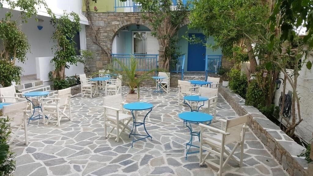 Отель Aratos Hotel 4*