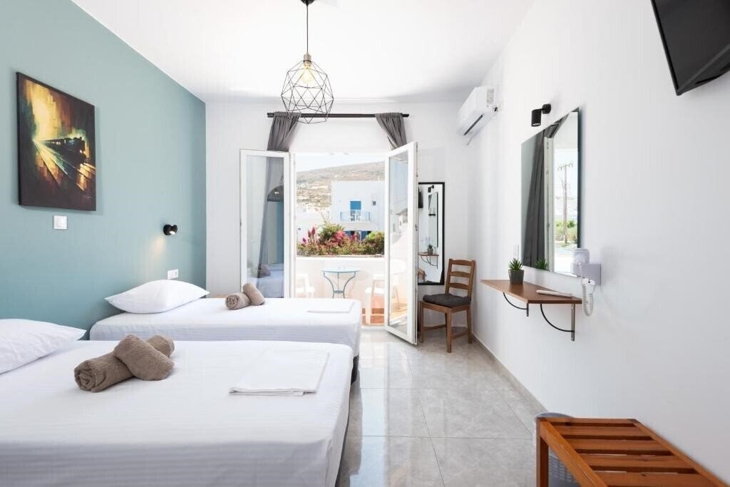 Фото Aratos Hotel 4*