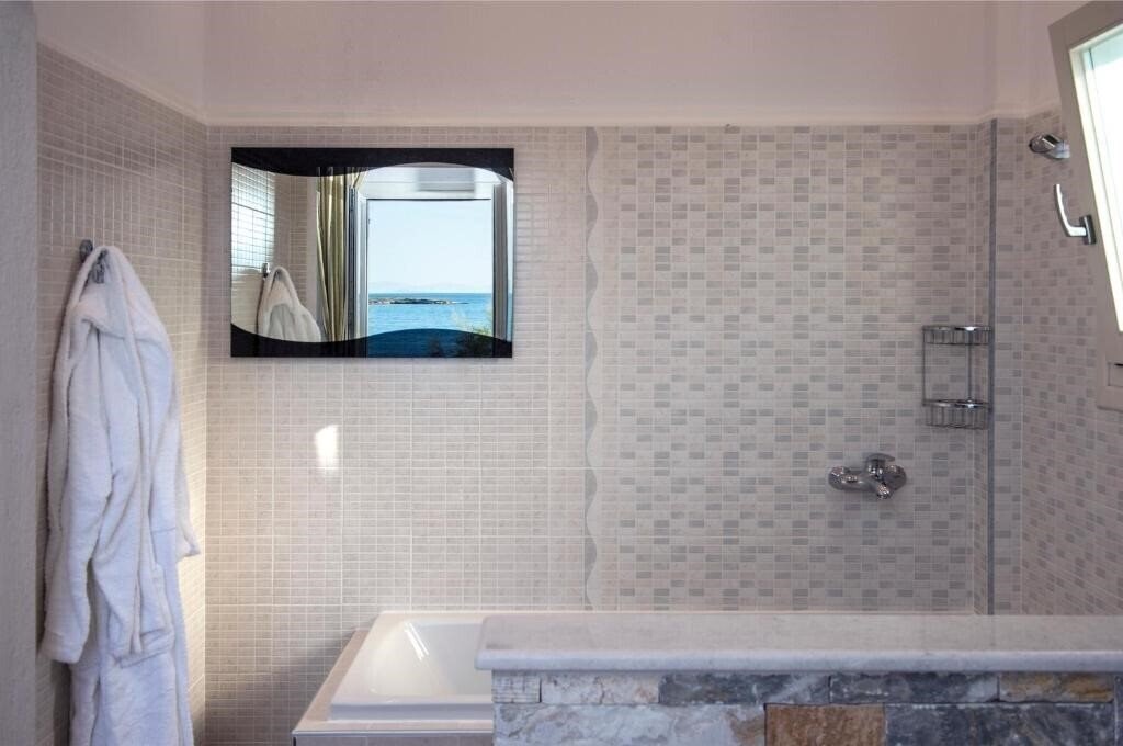 Зображення Contaratos Beach 4*