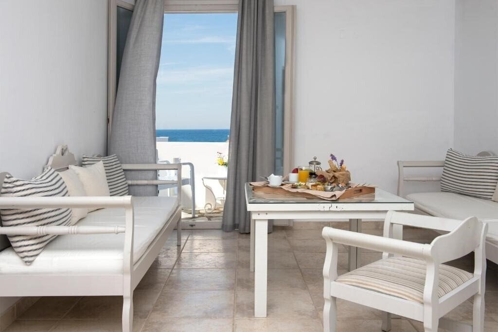 Фотографія Kanales Rooms & Suites 4*