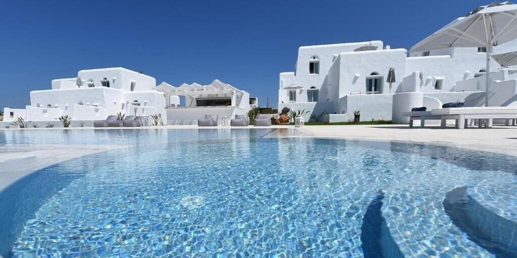 Готель White Dunes Luxury Suites 4*